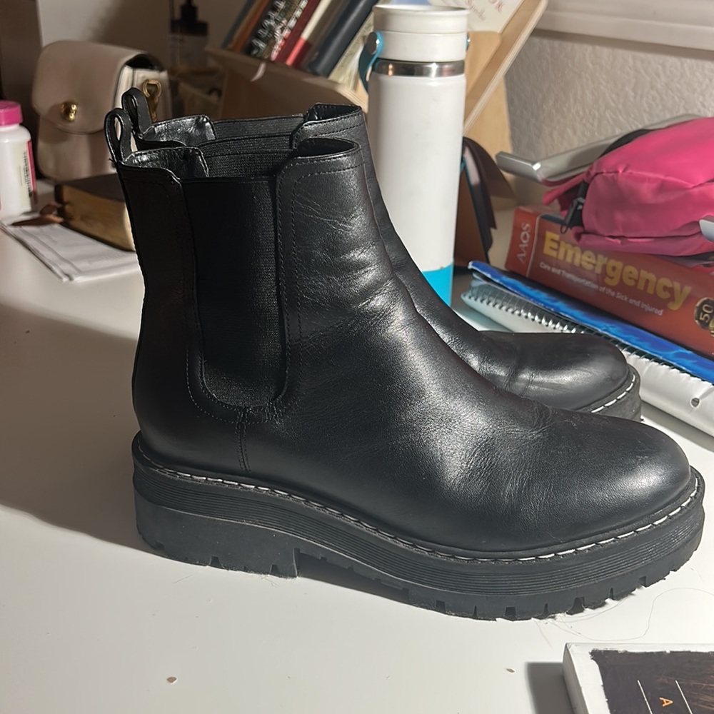 platform cargo boots 🤍